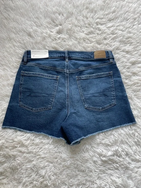 American Eagle Strigid Relaxed Denim Shorts - Picture 2 of 7
